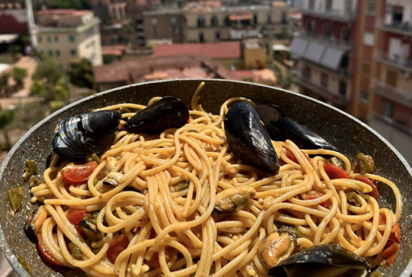 Spaghettoni cozze friggitelli e pecorino