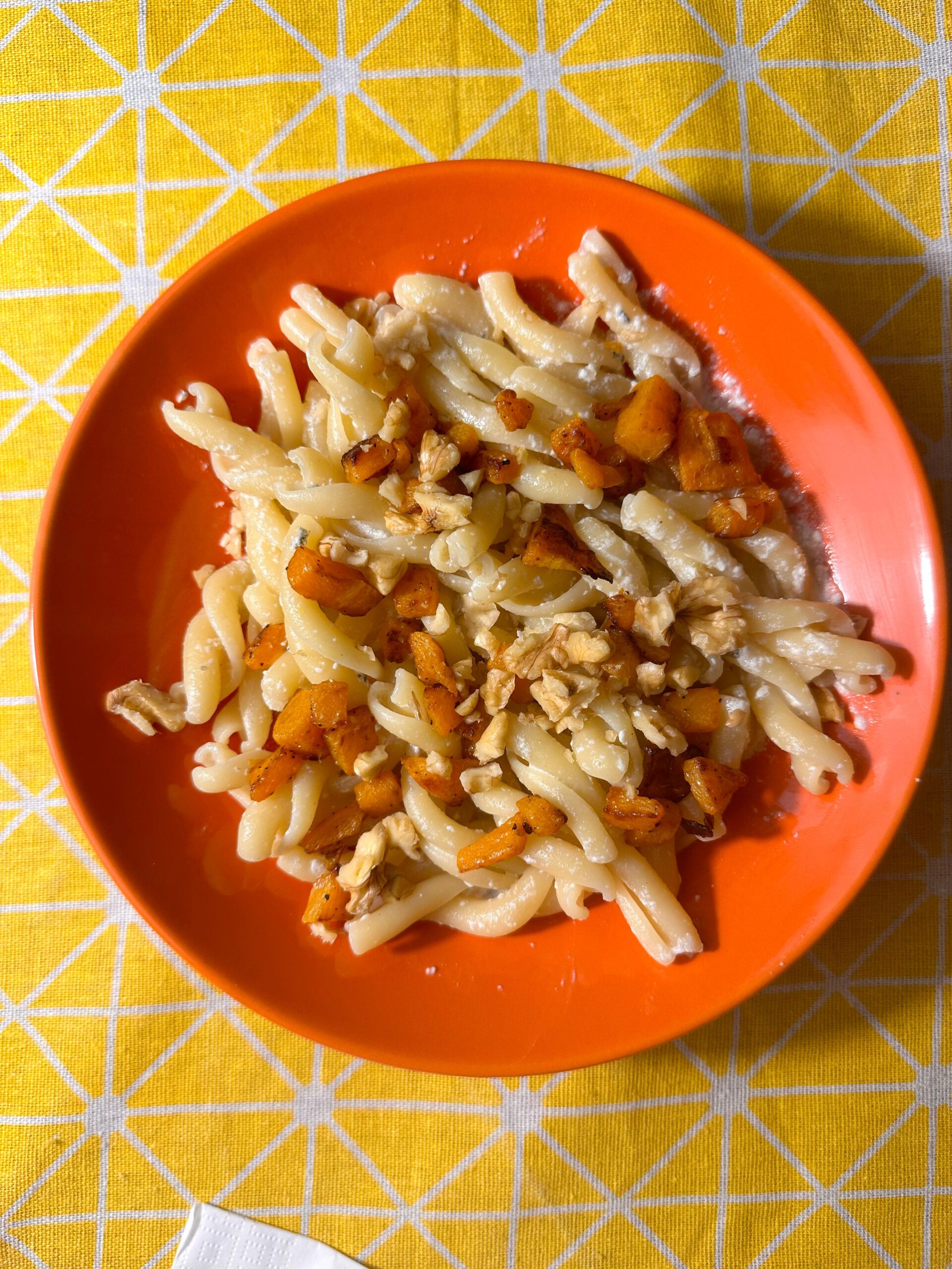 Pasta: usare la zucca croccante al posto del guanciale